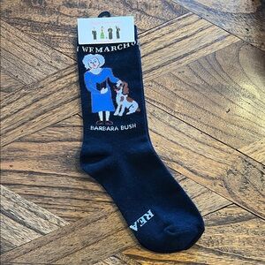 NWT Maggie Stern Black Barbara Bush ‘We March’ Women’s Socks, ‘Read On’